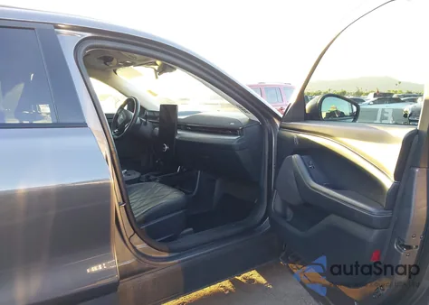 2021 Ford Mustang Mach-E Select from USA, damaged, VIN 3FMTK1RM1MMA09985